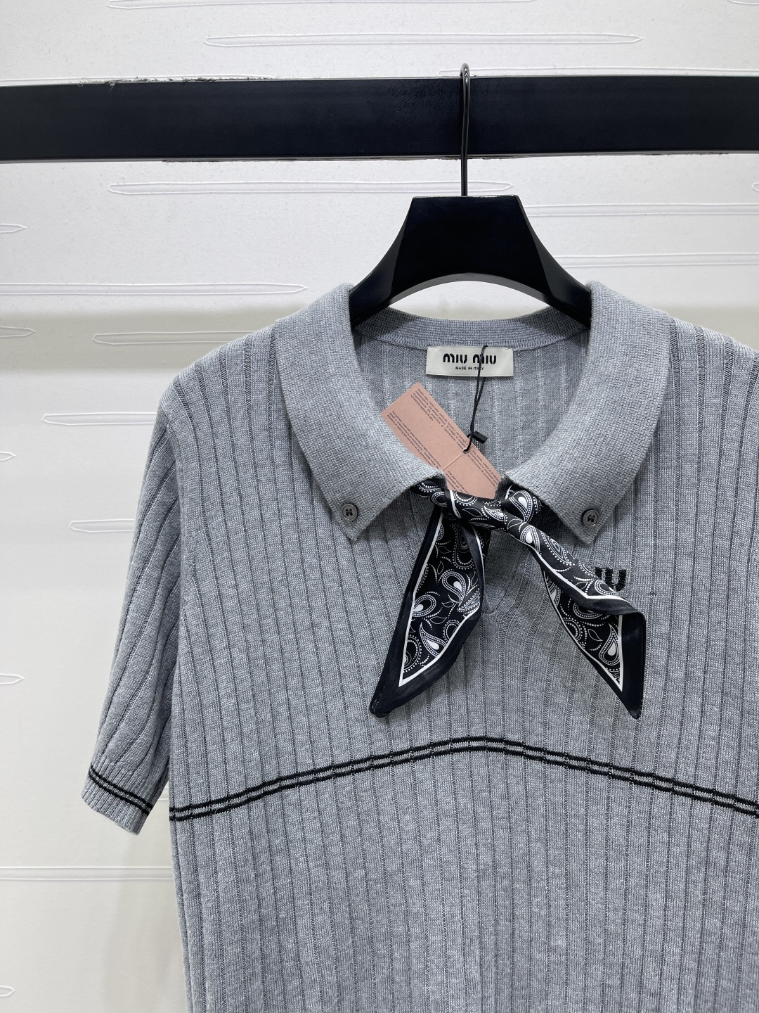 Women's short sleeves